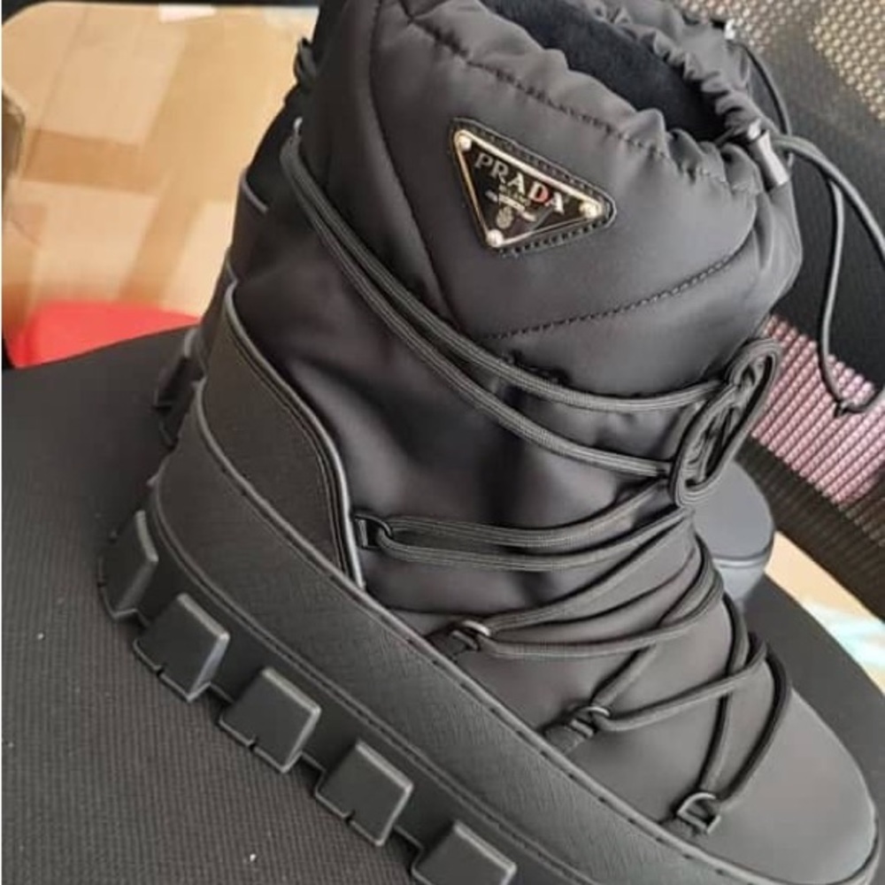 Prada Black Re-Nylon gabardine après-ski boots